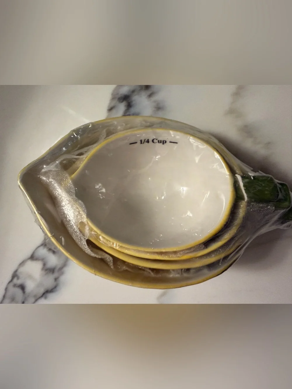 NEW Set of 4 Yellow Lemon-Shaped Ceramic Nesting Measuring Cups